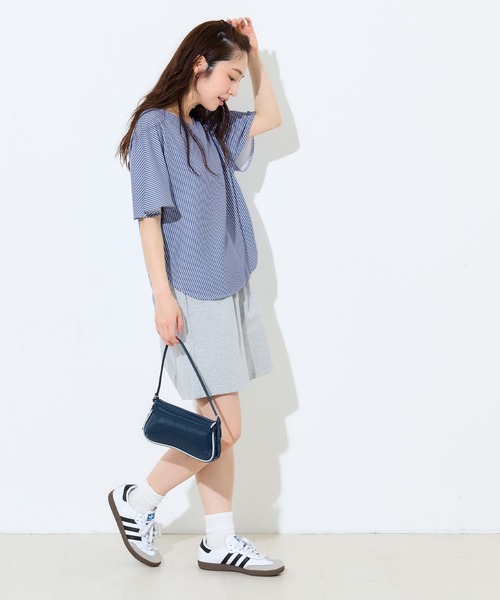 coca(coca)(コカ)の「【伊藤千晃様着用】\速乾/ Vネックドルマンスリーブブラウス(シャツ/ブラウス・レディース・ストライプ/アイボリー・S/M/L)」の11枚目の写真