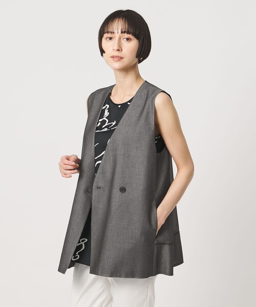 UNITED ARROWS(ユナイテッドアローズ)の「シアー バックフレア ベスト ‐ウォッシャブル‐(ベスト・レディース・ネイビー/ベージュ/その他1・36/38)」の4枚目の写真