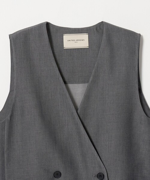 UNITED ARROWS(ユナイテッドアローズ)の「シアー バックフレア ベスト ‐ウォッシャブル‐(ベスト・レディース・ネイビー/ベージュ/その他1・36/38)」の19枚目の写真