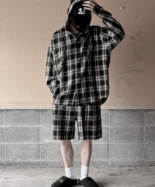 YACA(ヤーカ)の「Loose Check Half Pants/ルーズチェックハーフパンツ【unisex item】(その他パンツ・レディース・ブラック/ホワイト・FREE)」の15枚目の写真