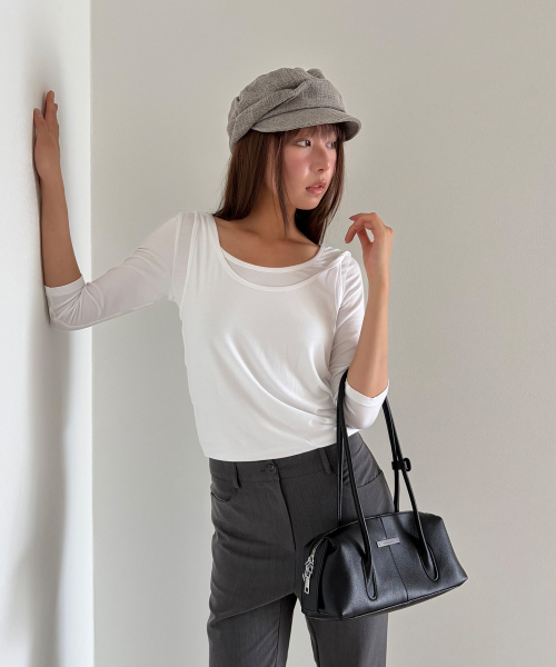 CHICKS（チックス）の「ソフトレザーシリンダーボウリングバッグブラック（ショルダーバッグ・レディース・ブラック・ONE SIZE）」の5枚目の写真