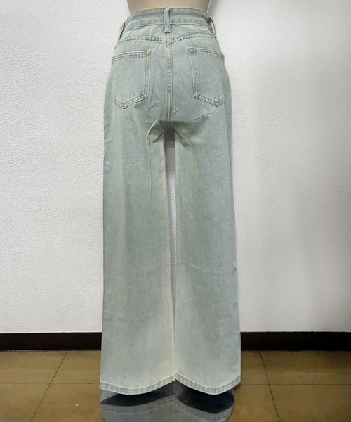core core(コアコア)の「キラキララインストーンストレートデニムパンツ(デニムパンツ・レディース・ライトブルー・M/S/L)」の2枚目の写真