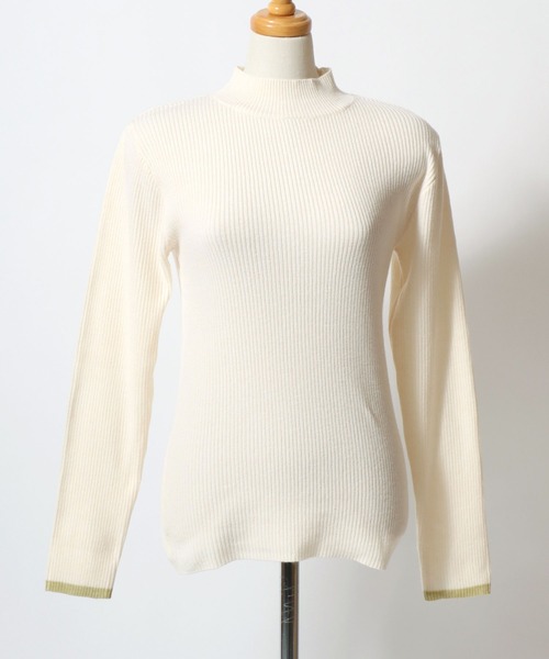 ANPAS(アンパス)の「Women’s Rib-Knit High Neck Sweater with Contrast Cuffs / レディース リブ編み 袖ライン配色 ハイネックセーター ニット 秋冬 フェミニン(ニット/セーター・レディース・レッド/グレー/アイボリー/ブラック・M/L)」の15枚目の写真