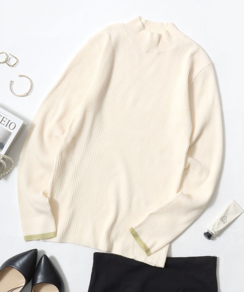 ANPAS(アンパス)の「Women’s Rib-Knit High Neck Sweater with Contrast Cuffs / レディース リブ編み 袖ライン配色 ハイネックセーター ニット 秋冬 フェミニン(ニット/セーター・レディース・レッド/グレー/アイボリー/ブラック・M/L)」の12枚目の写真