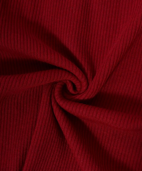 ANPAS(アンパス)の「Women’s Rib-Knit High Neck Sweater with Contrast Cuffs / レディース リブ編み 袖ライン配色 ハイネックセーター ニット 秋冬 フェミニン(ニット/セーター・レディース・レッド/グレー/アイボリー/ブラック・M/L)」の9枚目の写真