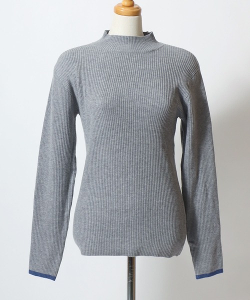 ANPAS(アンパス)の「Women’s Rib-Knit High Neck Sweater with Contrast Cuffs / レディース リブ編み 袖ライン配色 ハイネックセーター ニット 秋冬 フェミニン(ニット/セーター・レディース・レッド/グレー/アイボリー/ブラック・M/L)」の22枚目の写真
