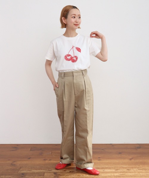CHILD WOMAN(チャイルドウーマン)の「フルーツ刺繍Tシャツ(Tシャツ/カットソー・レディース・ネイビー/ピンク/ホワイト・FREE)」の6枚目の写真