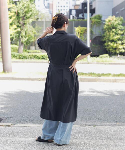 URBAN RESEARCH DOORS(アーバンリサーチドアーズ)の「『接触冷感/UVカット/マシンウォッシャブル』ワークシャツワンピース(ワンピース・レディース・ベージュ/ネイビー・FREE)」の4枚目の写真