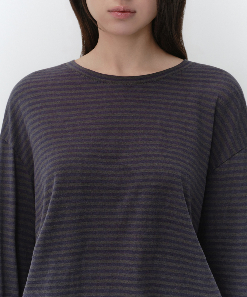 MUSINSA STANDARD WOMAN（ムシンサスタンダードウーマン）の「ウィメンズCRストライプリラックスド長袖Tシャツ[グレー]（Tシャツ/カットソー・レディース・その他・MEDIUM/LARGE/SMALL/X-SMALL）」の4枚目の写真