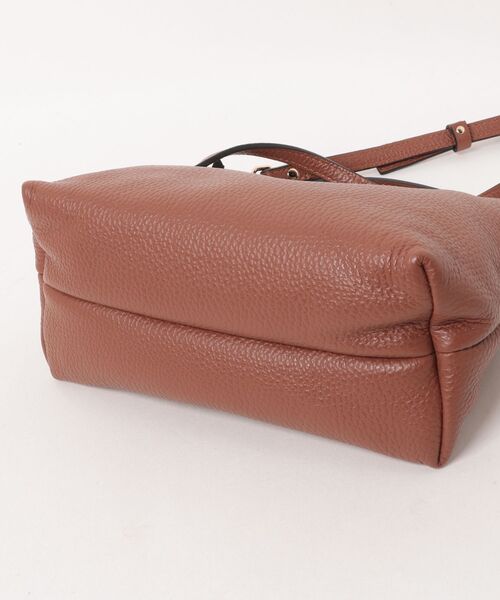 RIPANI(リパーニ)の「【RIPANI】2WAY ミニマルショルダーバッグ(Q66507)(ショルダーバッグ・レディース・ブラック/ブラウン・ALL)」の4枚目の写真
