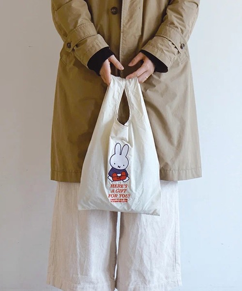 Dick Bruna(ディックブルーナ)の「"11"≪Dick Bruna≫miffy 1ポケット ストラップ付き ショッパー/エコバッグ(エコバッグ/サブバッグ・レディース・ベージュ/ブラック/アイボリー・ONE SIZE)」の10枚目の写真