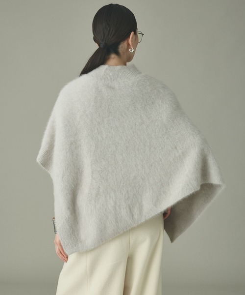 Curensology(カレンソロジー)の「Curensology(カレンソロジー)/FOXカシミヤニットポンチョ(ニット/セーター・レディース・オフホワイト/ブラウン系その他/ブラック・FREE)」の8枚目の写真