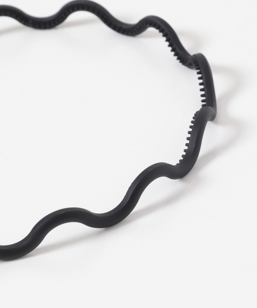 URBAN RESEARCH(アーバンリサーチ)の「decor『デコール』 SET WAVE HEADBAND(カチューシャ・レディース・ブラック・-)」の4枚目の写真