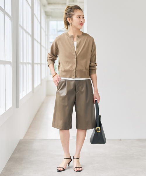 Spick & Span(スピックアンドスパン)の「《手洗い可 / 》メタルボタンクルーネックカーディガン(カーディガン/ボレロ・レディース・ブラック/モカ/グリーン・FREE)」の5枚目の写真
