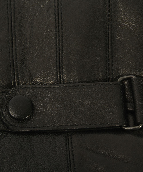 ８(eight)（エイト）の「シープスキン レザー グローブ（手袋・メンズ・ブラック/ブラウン・FREE）」の5枚目の写真