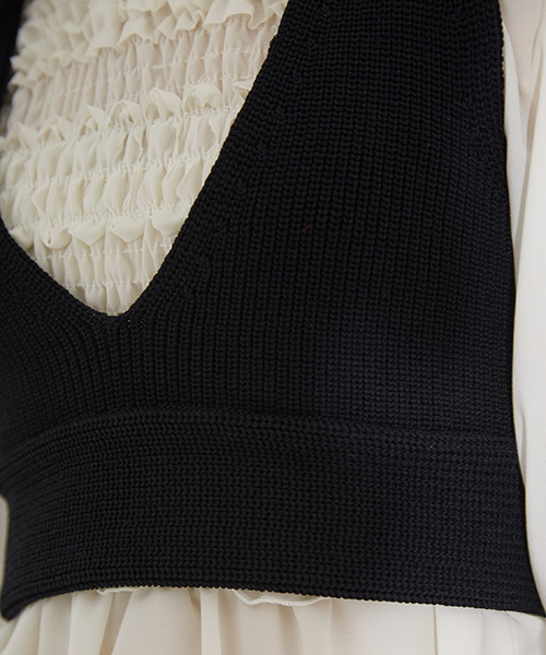 UNITED TOKYO(ユナイテッドトウキョウ)の「ニットブラTOP(ニット/セーター・レディース・ブラック/ブラウン/アイボリー・1)」の21枚目の写真