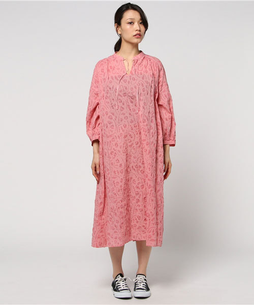 bulle de savon(ビュルデサボン)の「80/-リップル ゆらゆらチューリップprスキッパー衿OP(ワンピース・レディース・ピンク/ネイビー/アイボリー・FREE)」の4枚目の写真