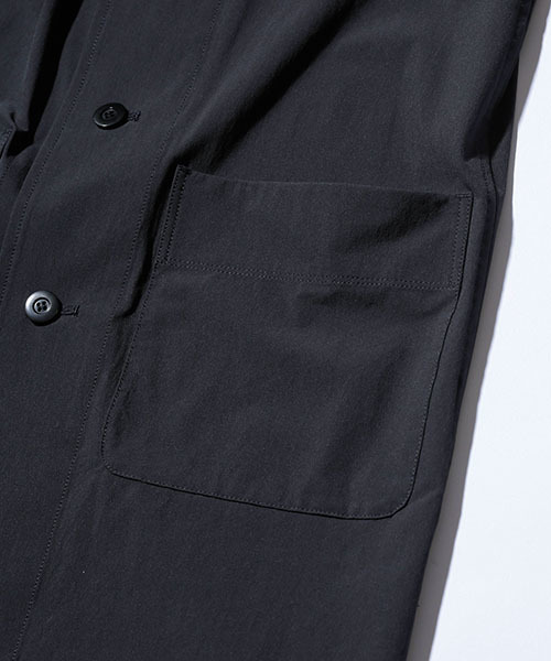 MR.OLIVE(ミスターオリーブ)の「COOL TOUCH 4WAY STRETCH NYLON / SHOP COAT(ステンカラーコート・メンズ・ベージュ/オリーブ/ブラック・LARGE/MEDIUM/SMALL)」の9枚目の写真