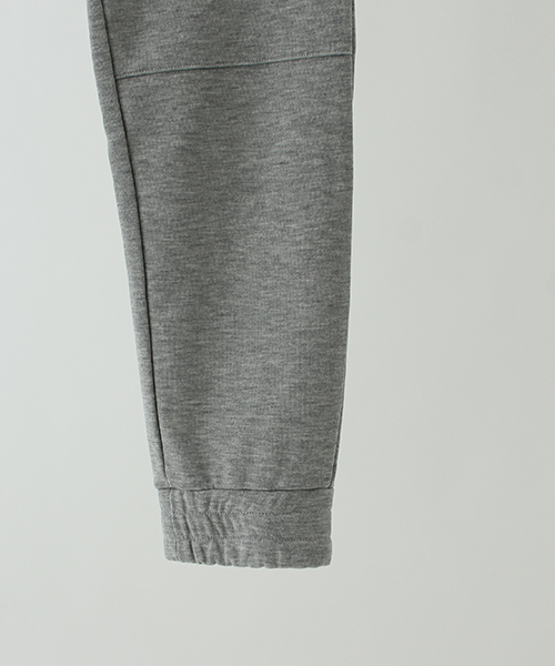 AKM（エイケイエム）の「【AKM Contemporary】スウェットテーパードジョガー（その他パンツ・メンズ・グレー/ブラック・LARGE/MEDIUM/SMALL）」の15枚目の写真
