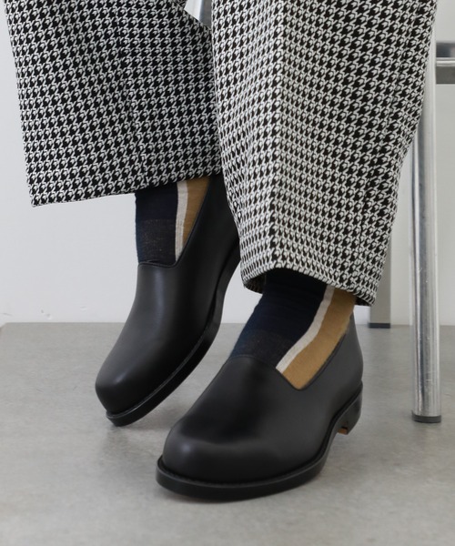 PADRONE(パドローネ)の「STUDIOUS別注 SLIP ON SHOES / PU8587-2202(スリッポン・メンズ・ブラック/ダークブラウン・41/43/40/42)」の10枚目の写真