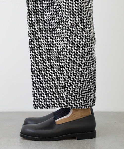 PADRONE(パドローネ)の「STUDIOUS別注 SLIP ON SHOES / PU8587-2202(スリッポン・メンズ・ブラック/ダークブラウン・41/43/40/42)」の13枚目の写真