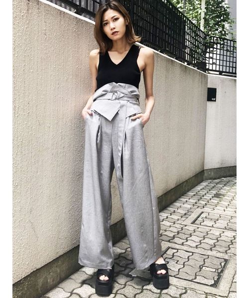 EMODA（エモダ）の「フィットVニットタンクトップ（タンクトップ・レディース・ホワイト/ブラック/その他/マスタード・FREE）」の15枚目の写真