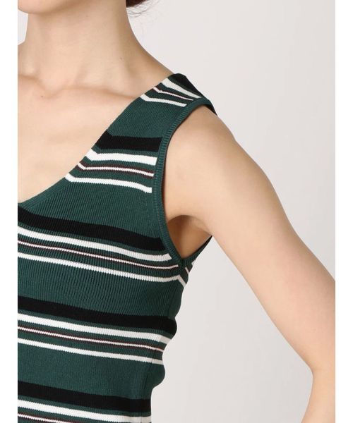 EMODA（エモダ）の「フィットVニットタンクトップ（タンクトップ・レディース・ホワイト/ブラック/その他/マスタード・FREE）」の8枚目の写真