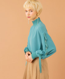 アジャストリブブラウス