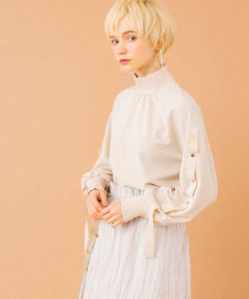 UNITED TOKYO（ユナイテッドトウキョウ）の「アジャストリブブラウス（シャツ/ブラウス・レディース・ブラック/アイボリー/ミント/ライトベージュ・1）」の10枚目の写真