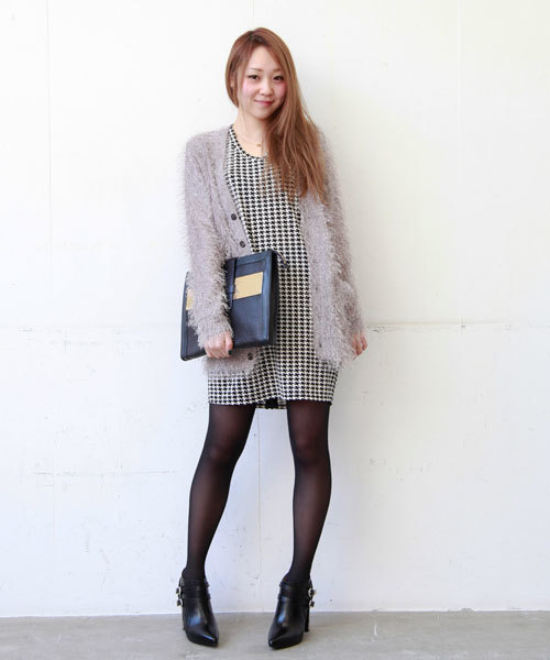 MIDWEST（ミッドウエスト）の「SOPHIE  HULME 『NEW TAB DOCUMENT BAG』（クラッチバッグ・レディース・ネイビー・FREE）」の16枚目の写真