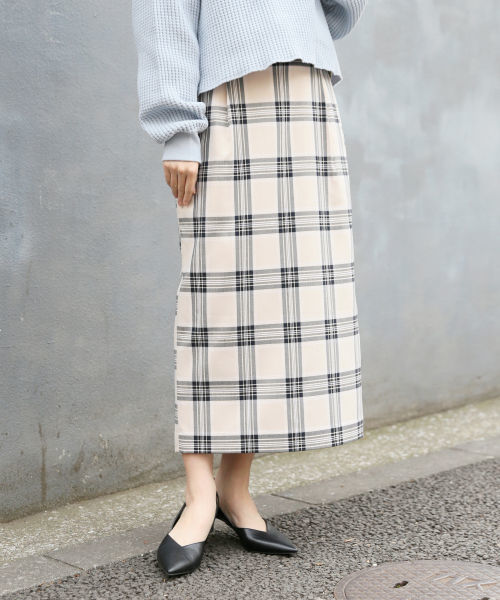 LOWRYS FARM（ローリーズファーム）の「ベルトツキカラータイトスカート　825541（スカート・レディース・ブラック/ベージュ/アイボリー/ミント/ベージュ系その他・MEDIUM/LARGE）」の4枚目の写真