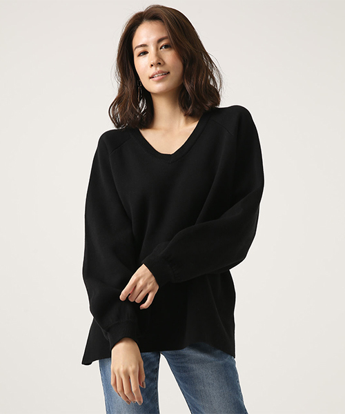 AZUL by moussy(アズールバイマウジー)の「SWEATTER V/N LOOSE TOPS/セーター Vネック ルーズトップス(ニット/セーター・レディース・ブラック/ライトパープル/ライトベージュ・SMALL/MEDIUM)」の2枚目の写真