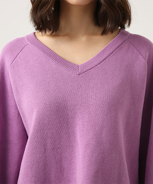 AZUL by moussy(アズールバイマウジー)の「SWEATTER V/N LOOSE TOPS/セーター Vネック ルーズトップス(ニット/セーター・レディース・ブラック/ライトパープル/ライトベージュ・SMALL/MEDIUM)」の21枚目の写真