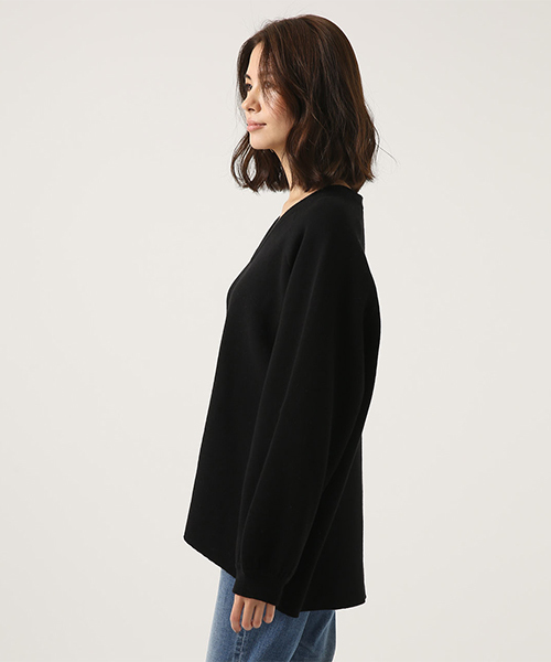 AZUL by moussy(アズールバイマウジー)の「SWEATTER V/N LOOSE TOPS/セーター Vネック ルーズトップス(ニット/セーター・レディース・ブラック/ライトパープル/ライトベージュ・SMALL/MEDIUM)」の15枚目の写真