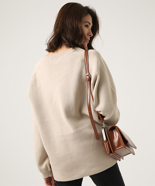 AZUL by moussy(アズールバイマウジー)の「SWEATTER V/N LOOSE TOPS/セーター Vネック ルーズトップス(ニット/セーター・レディース・ブラック/ライトパープル/ライトベージュ・SMALL/MEDIUM)」の10枚目の写真
