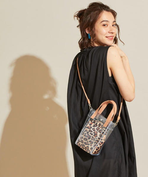 BEAUTY&YOUTH UNITED ARROWS（ビューティーアンドユースユナイテッドアローズ）の「BY∴ PVC インポーチミニトートバッグ -2WAY- ◆（ショルダーバッグ・レディース・ベージュ/ブラック・FREE）」の15枚目の写真