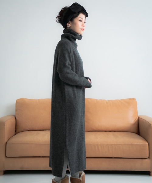 Libra Cue（リブラ キュー）の「Libra タートルネックロングニットワンピース（ワンピース・レディース・ブラック/グレー/アイボリー・FREE）」の7枚目の写真