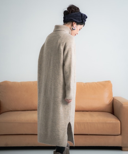 Libra Cue（リブラ キュー）の「Libra タートルネックロングニットワンピース（ワンピース・レディース・ブラック/グレー/アイボリー・FREE）」の20枚目の写真