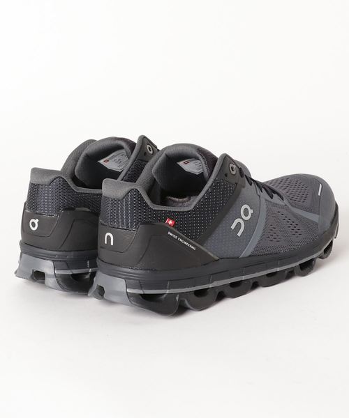 On(オン)の「オン On Cloudace Graphite | Rock(スニーカー・メンズ・グレー・25.5cm/26.5cm/27.5cm/25.0cm/26.0cm/27.0cm/28.0cm)」の3枚目の写真