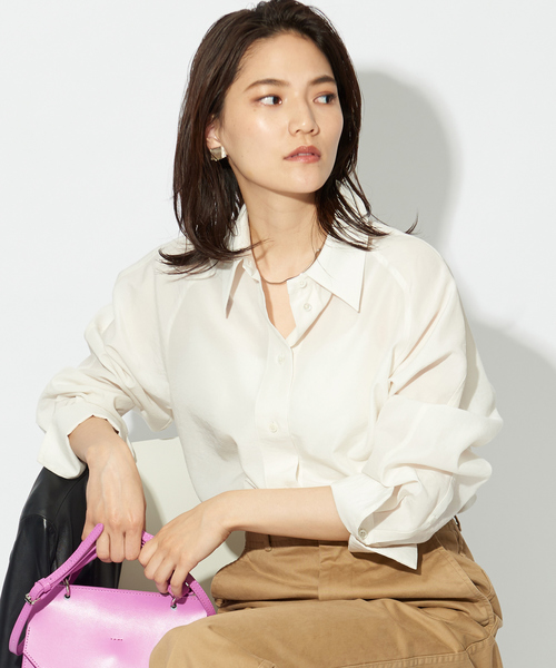 qualite（カリテ）の「テンセルナイロンシアーシャツ（シャツ/ブラウス・レディース・グレイッシュベージュ/オフホワイト・38）」の2枚目の写真