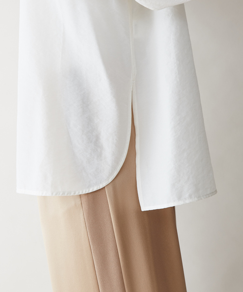 qualite（カリテ）の「テンセルナイロンシアーシャツ（シャツ/ブラウス・レディース・グレイッシュベージュ/オフホワイト・38）」の6枚目の写真