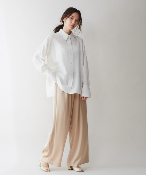 qualite（カリテ）の「テンセルナイロンシアーシャツ（シャツ/ブラウス・レディース・グレイッシュベージュ/オフホワイト・38）」の9枚目の写真