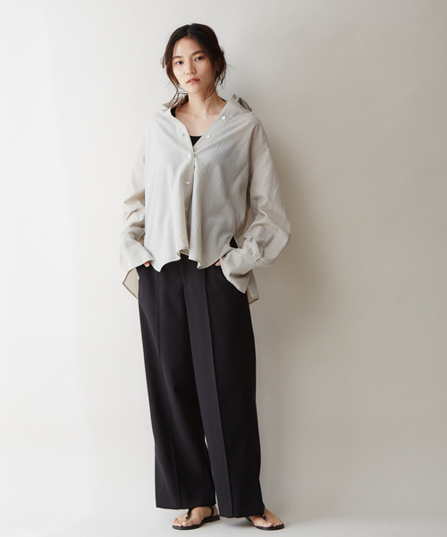 qualite（カリテ）の「テンセルナイロンシアーシャツ（シャツ/ブラウス・レディース・グレイッシュベージュ/オフホワイト・38）」の19枚目の写真