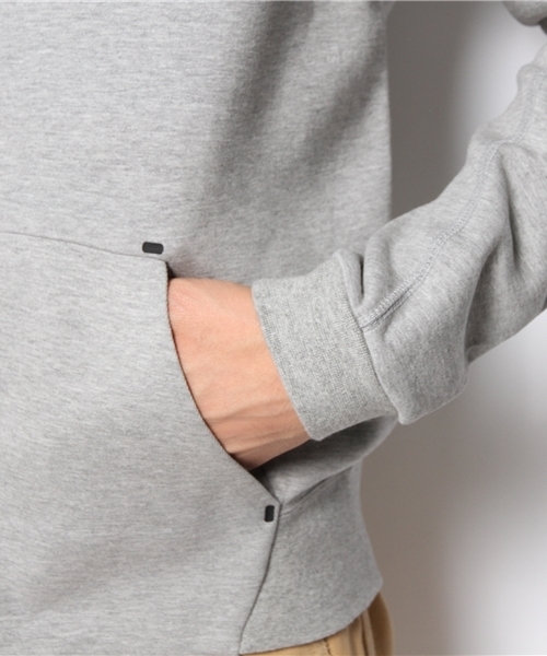 BEAMS（ビームス）の「NIKE / テック ウィンドランナー 1MM イリデセント（ブルゾン・メンズ・グレー/ブラック/ブルー・LARGE/MEDIUM/SMALL）」の10枚目の写真