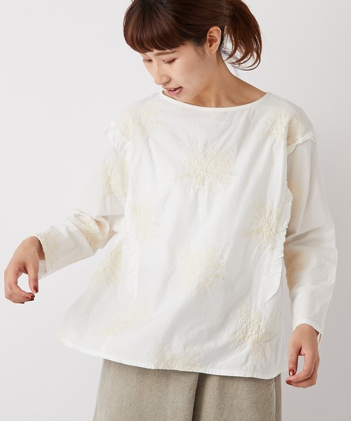 PUAL CE CIN(ピュアルセシン)の「大花とび刺繍プルオーバーブラウス(シャツ/ブラウス・レディース・チャコールグレー/オフホワイト・FREE)」の16枚目の写真
