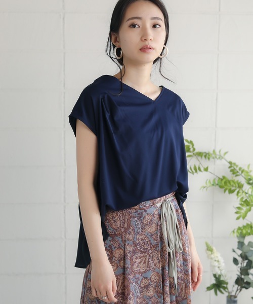 Bou Jeloud（ブージュルード）の「アシンメトリー異素材プルオーバー（Tシャツ/カットソー・レディース・ホワイト系その他/オフホワイト/ネイビー/ダークグリーン・FREE）」の4枚目の写真