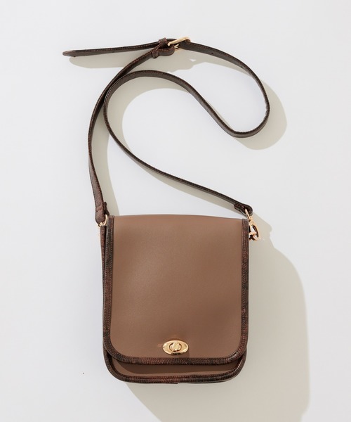 natural couture(ナチュラルクチュール)の「レトロ金具ショルダー(ショルダーバッグ・レディース・オレンジ/モカ/アイボリー/オフホワイト・FREE)」の3枚目の写真