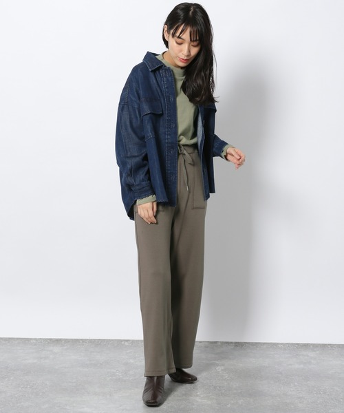 LAKOLE（ラコレ）の「ピーチソフテストモックネックロングTシャツ / LAKOLE（Tシャツ/カットソー・レディース・ダークオリーブ/オフホワイト/チャコール/ダークブラウン・SMALL/MEDIUM）」の12枚目の写真