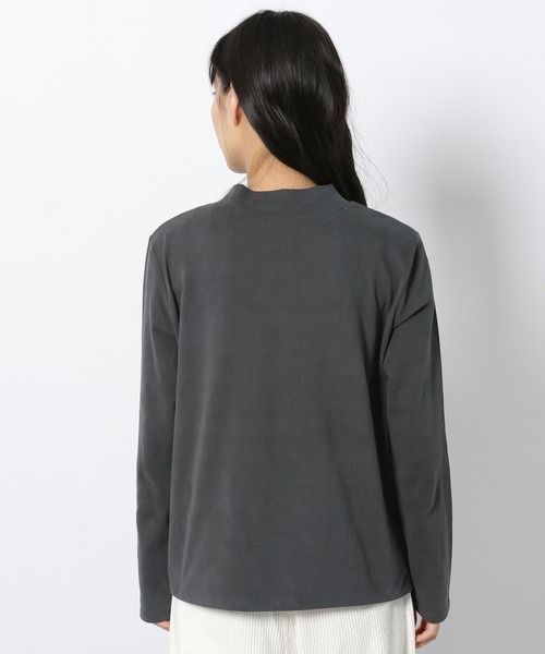 LAKOLE（ラコレ）の「ピーチソフテストモックネックロングTシャツ / LAKOLE（Tシャツ/カットソー・レディース・ダークオリーブ/オフホワイト/チャコール/ダークブラウン・SMALL/MEDIUM）」の15枚目の写真