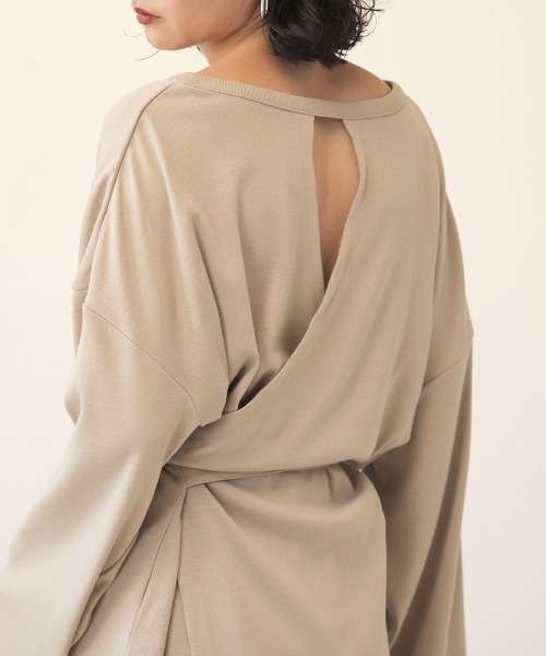 Bab（バブ）の「【WEB限定】2WAYバックカシュクールTOPS（Tシャツ/カットソー・レディース・ブラック/ベージュ/ブラウン/アイボリー・FREE）」の21枚目の写真